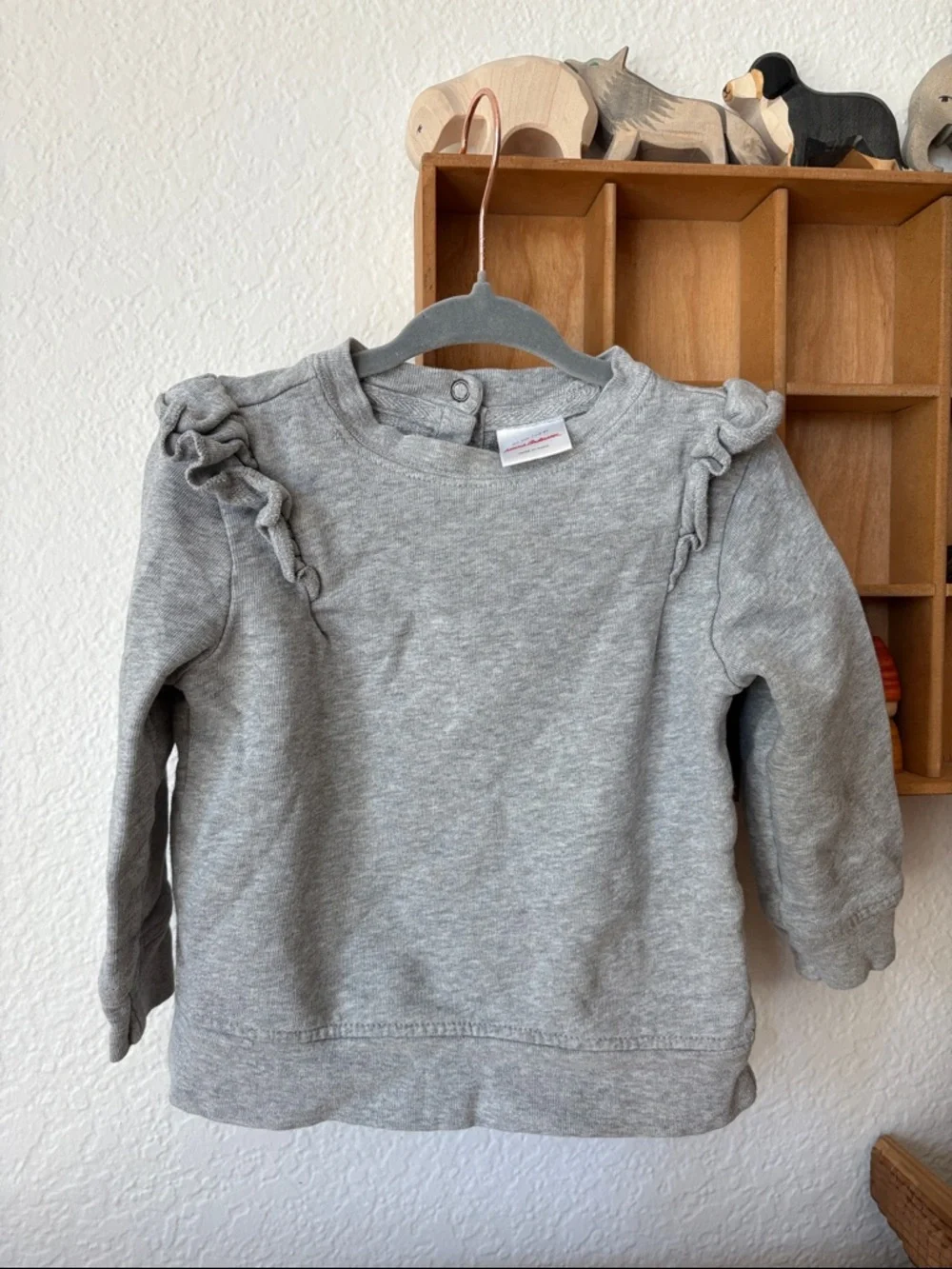 Hanna Andersson Gray Ruffle Shoulder Cotton Sweatshirt